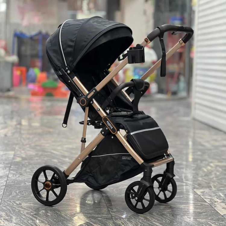 کالسکه رو به مادرشو