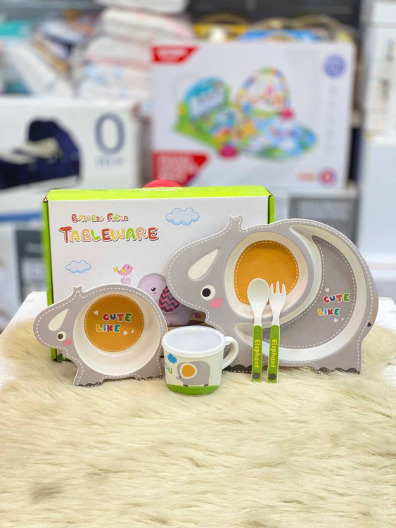 سرویس غذاخوری خلاقانه بامبو بوتست مانی نی