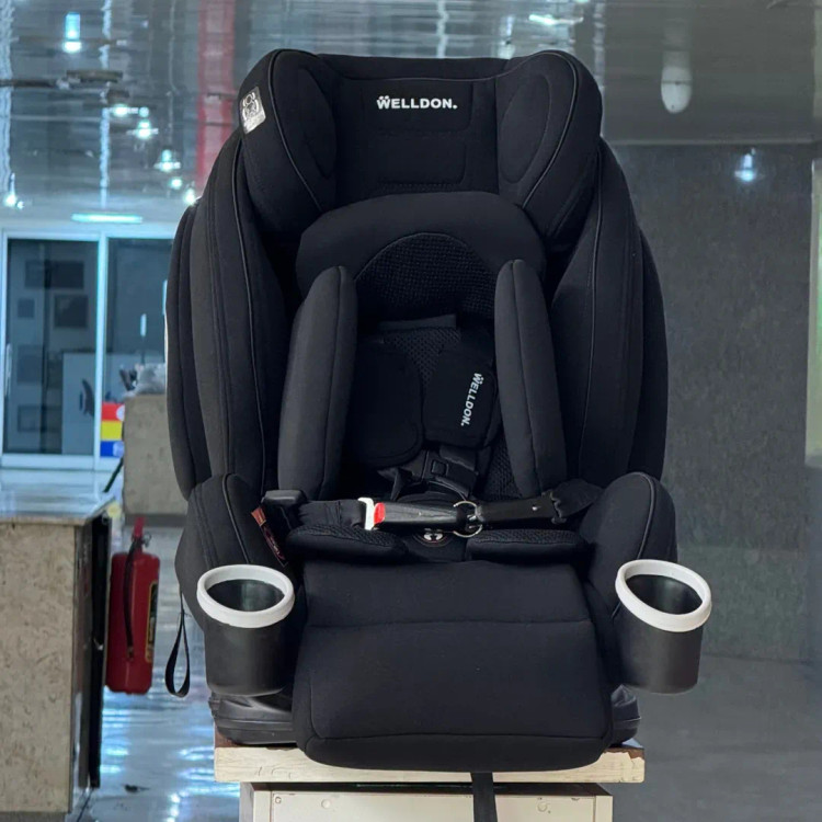 تست تصادف دار ترین صندلی ماشین