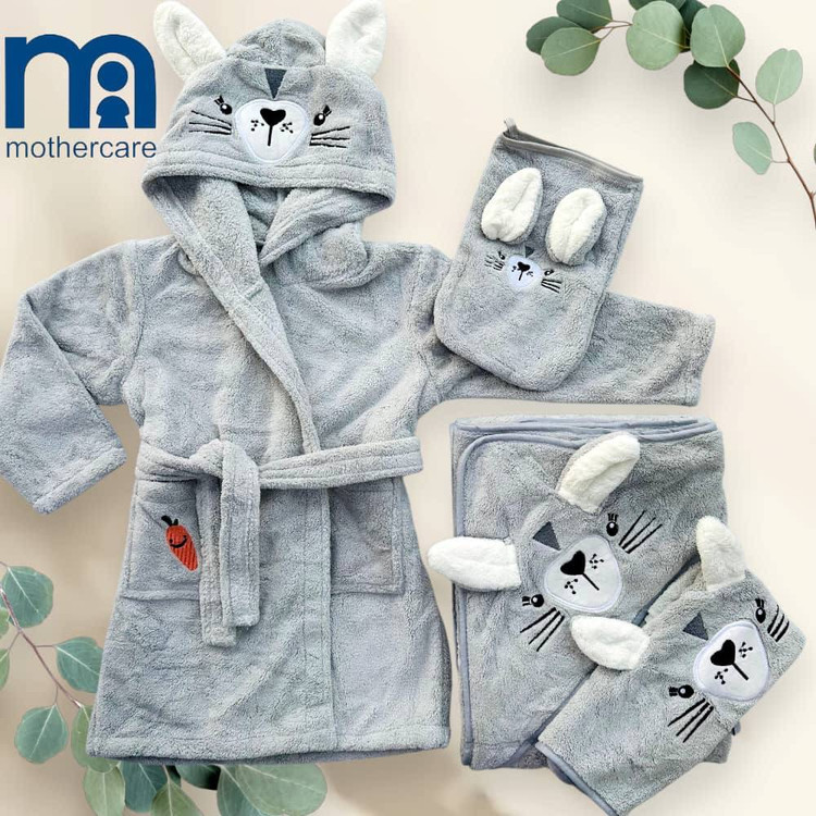 حوله مادرکر انگلیس سیسمونی مانی نی