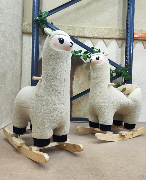 شتر لاما سیسمونی مانی نی