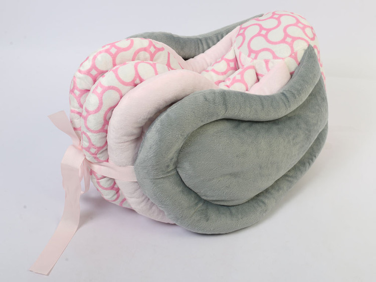 بالشت شیردهی پروانهای صورتی برای کمردرد مادران"