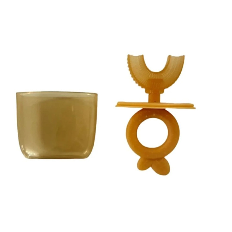 نمای نزدیک مسواک سیلیکونی کودک مدل 360 درجه چرخشی سری یو با برس نرم baby crown - جزئیات محصول