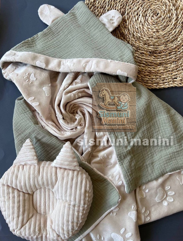 پتو دورپیچ کلاهدار پارچه موسلین با بالشت فرم دهی در سیسمونی مانی نی